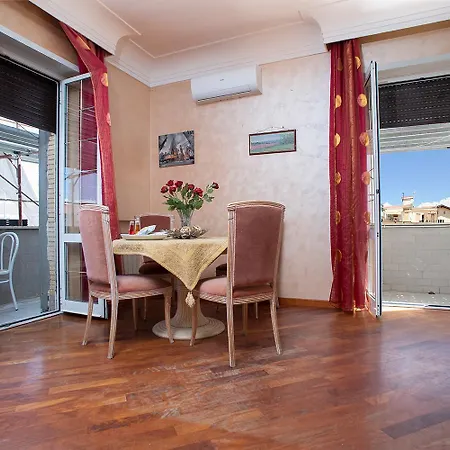 شقة La Casetta Di Ily E Giuly فيوميتشينو